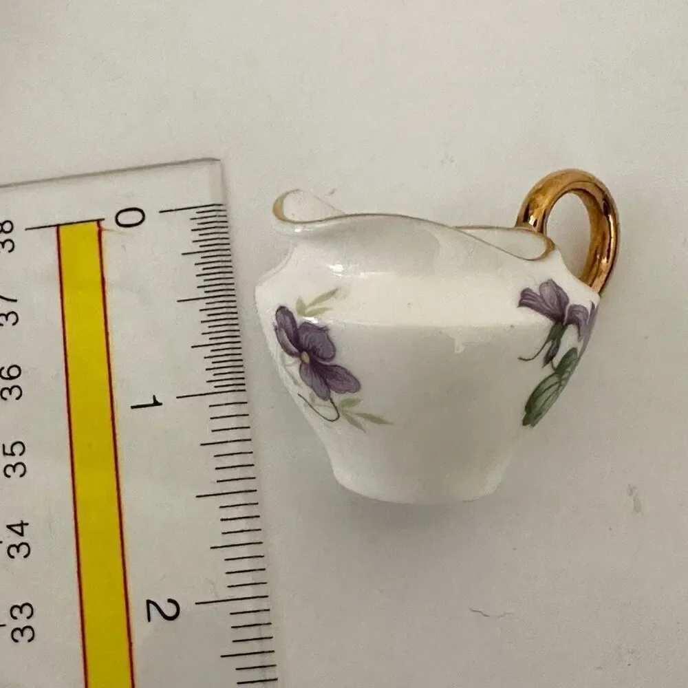 Maruri Masterpiece mini vintage creamer
